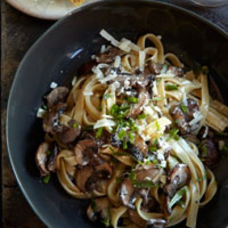 Fettuccine with Mushrooms, Tarragon, and Goat-Cheese Sauce