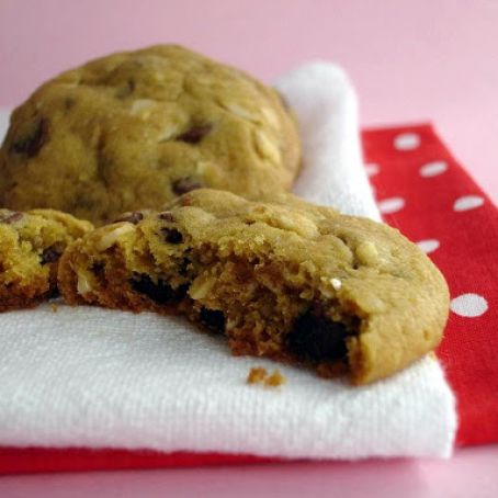 Chocolate chip and almond cookies