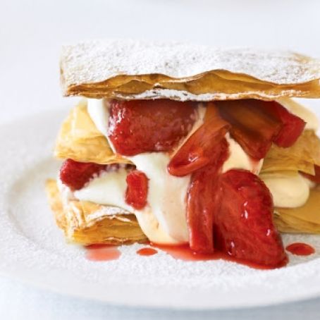 Rhubarb & strawberry mille-feuille