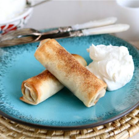 Apple  Pie Egg Rolls