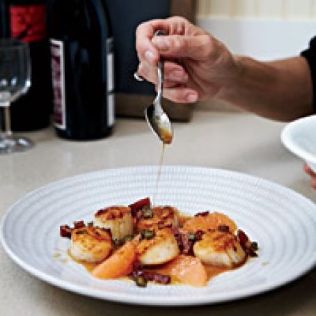 Scallops with Grapefruit and Bacon
