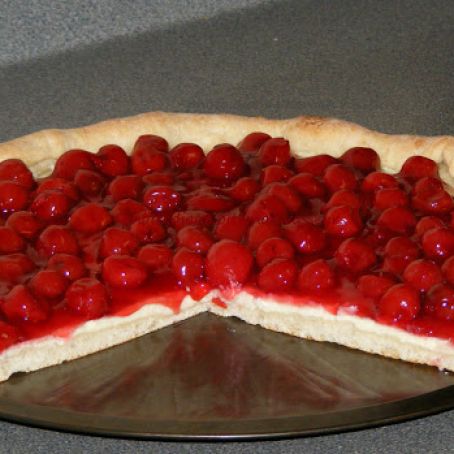 Cherry Cheesecake Pizza