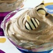HERSHEY'S HUGS Mousse