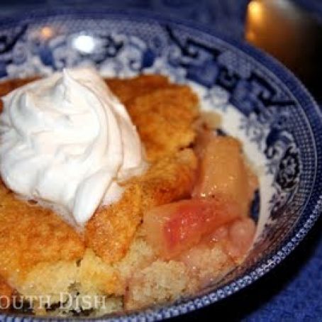 Fresh Southern Peach Cobbler