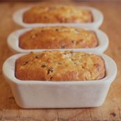 Apricot Bread with Hazelnuts