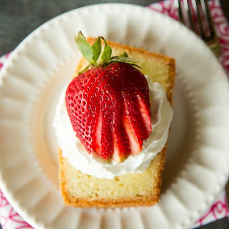 Classic Pound Cake