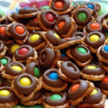 Pretzel/Chocolate Dunkers