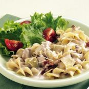 Slow Cooker Chicken and Noodle Casserole