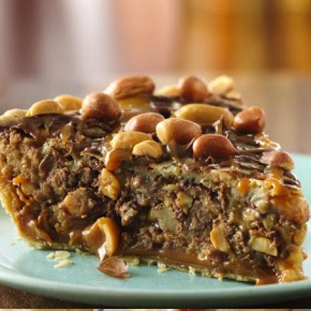 Salted Caramel-Chocolate-Peanut Butter Pie