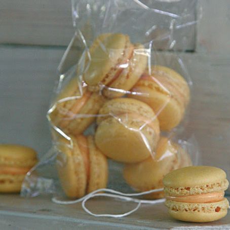 Passionfruit-Mango Macarons (Overnight)