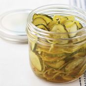 Easy Refrigerator Pickles  MMMmmmmm!
