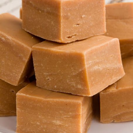 Peanut Butter Fudge, 4 Ingredient – 12 Tomatoes