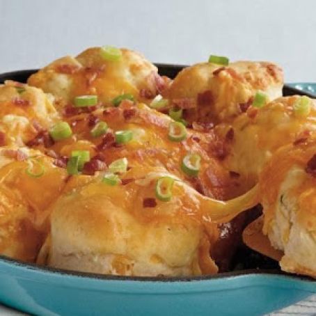 Cheesy Bacon Pull-Apart Biscuits
