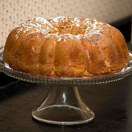 Applesauce Sour Cream Pound Cake
