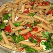 Tomato, Basil and Mozzarella Salad with Penne