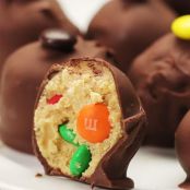 No-Bake Chocolate Peanut Butter M&M Balls