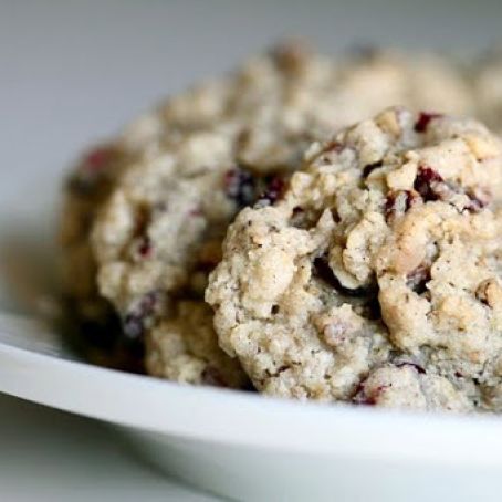 Oatmeal Pecan Cookies (talkchowplayhouse)