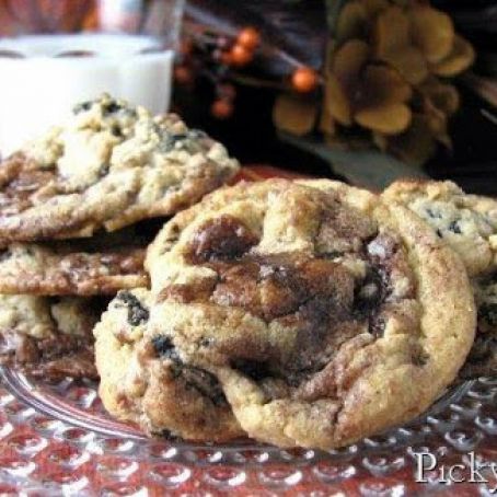 Brownie Swirled Peanut Butter Oreo Cookies