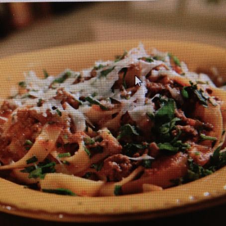 Rachel Ray Double Batch Classic Bolognese Sauce