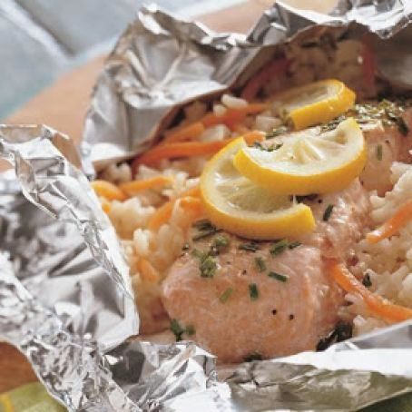 Grilled Lemon and Salmon Foil Packs