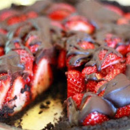 Chocolate covered strawberry pie