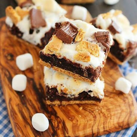 Ooey Gooey S’mores Brownie Bars