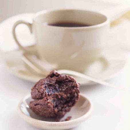 Chocolate Almond Macaroons