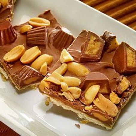 Peanut Butter Cup Cracker Toffee