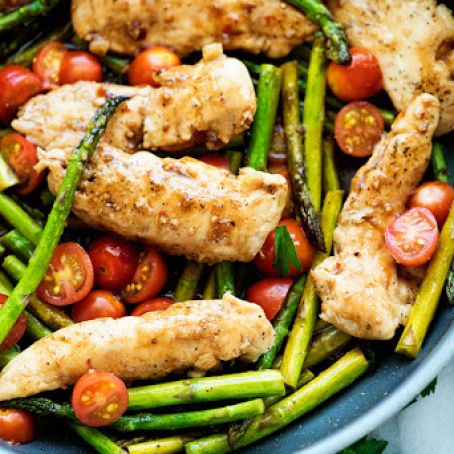 'ONE PAN BALSAMIC CHICKEN AND VEGGIES