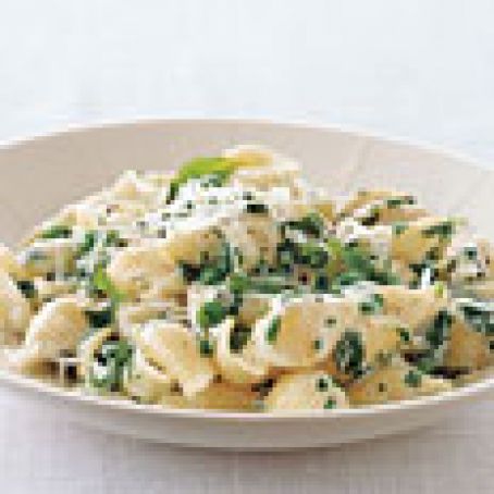 Pasta with Peas, Cream, Parsley, and Mint