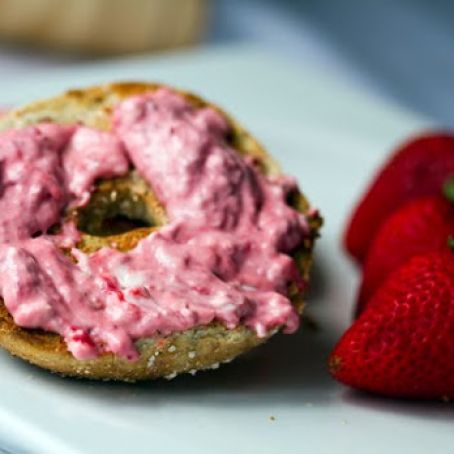 Sweet Pink Berry Bagels