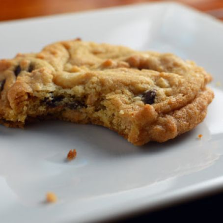 CHEWY CHOCOLATE CHIP COOKIES, THE ULTIMATE