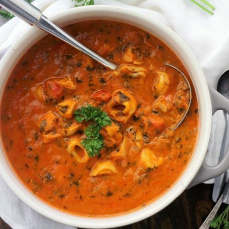 SPINACH TORTELLINI TOMATO SOUP