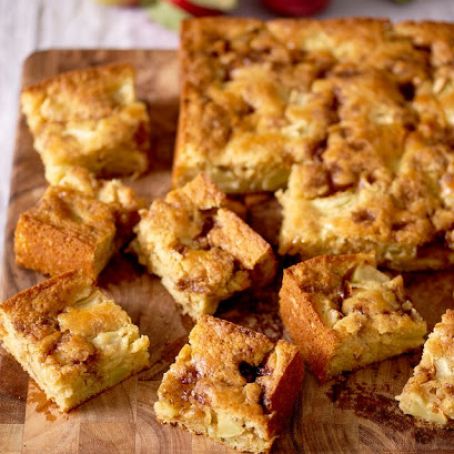 Apple Yogurt Cake