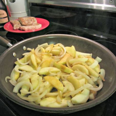 Pork Chops with Apples and Onions