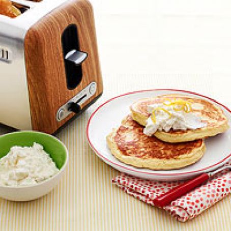 Lemon-Ricotta Pancakes