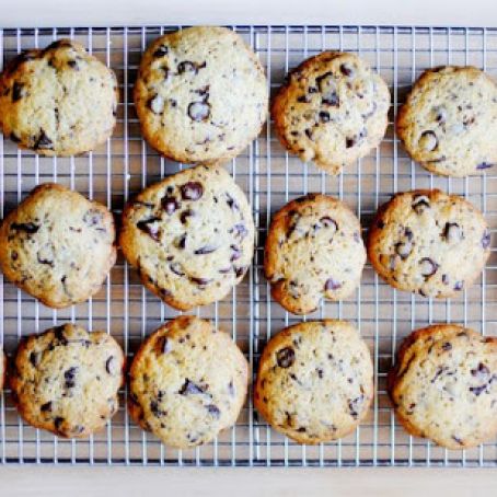 Soft Chocolate Chip Cookies