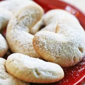 Almond Crescent Cookies Recipe