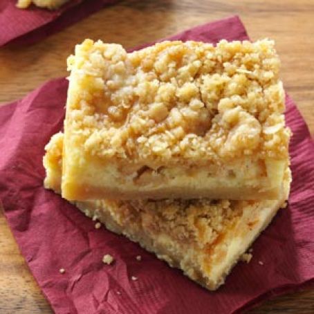 Apple Caramel Cheesecake Bars
