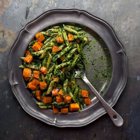 Pasta With Kale Pesto and Roasted Butternut Squash