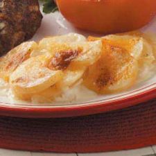 Scalloped Potatoes Recipe (Taste of Home)