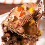 Crock-Pot Reese's Cake