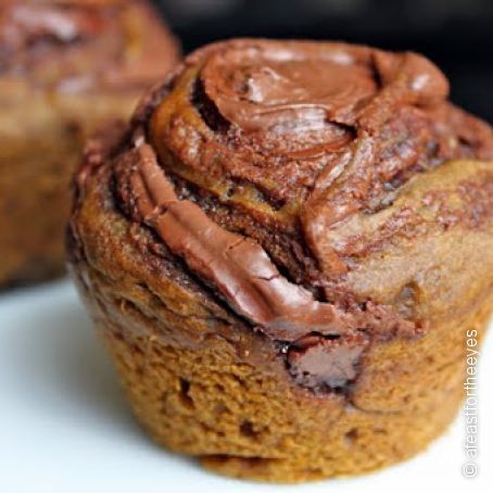 Self-Frosting Pumpkin Nutella Muffins
