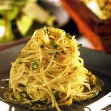 ESPAGUETIS AL AJILLO
