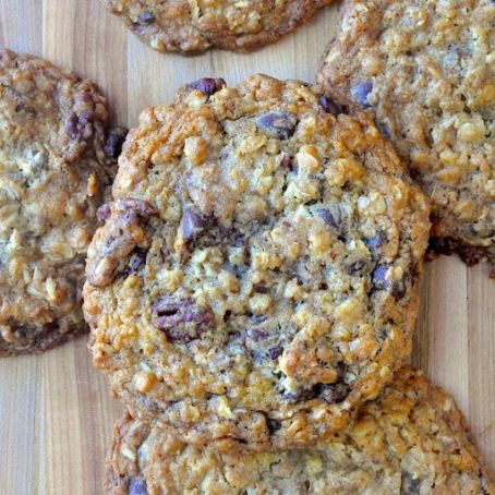 Chocolate Chip Pecan Crunch Cookies - an ultimate cookie!