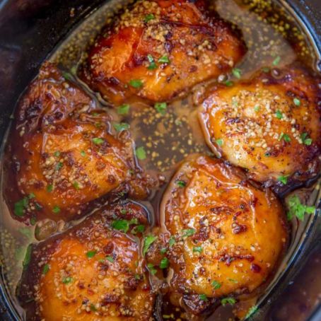 SLOW COOKER BROWN SUGAR GARLIC CHICKEN