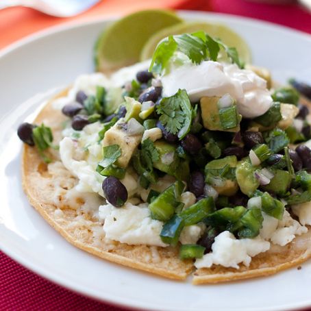 Tortillas with Avocado and Lime Black Beans