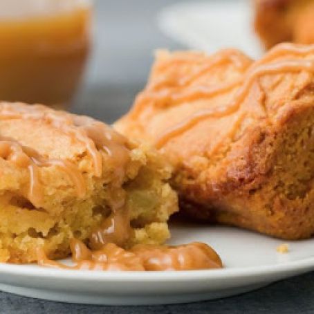 Caramel Apple Cake Bars