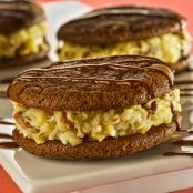Chocolate Lovers Whoopie Pie