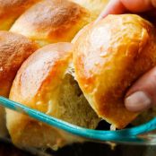 HAWAIIAN SWEET ROLLS